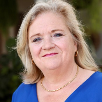 Smiling female entrepreneur Ingun Bol Female Wave of Change